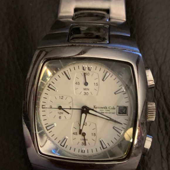 ⌚️⌚️⌚️BOGOHO ⌚️⌚️⌚️Kenneth Cole Stainless Steel Watch - Picture 2 of 9